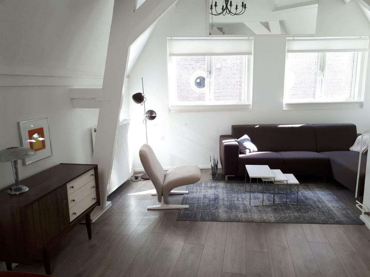 Tiny Monumental House In Down Town Leiden Apartment Bagian luar foto